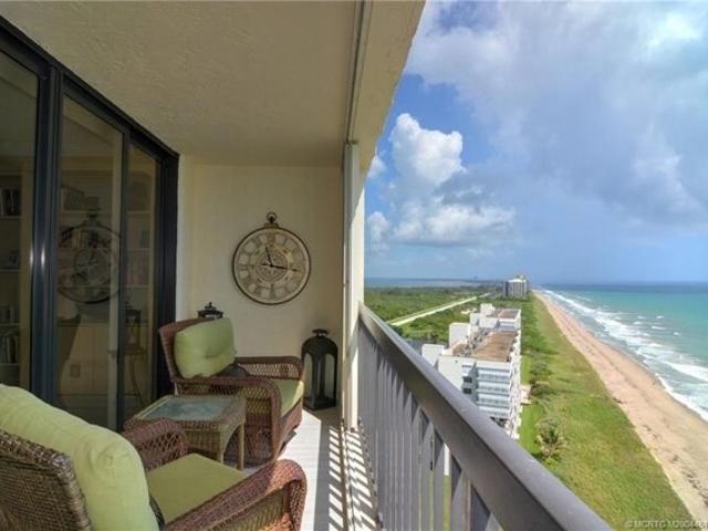 Condo for sale in Jensen Beach