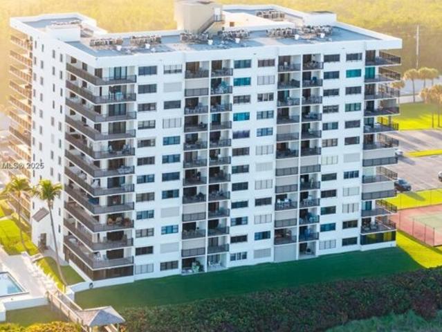 Condo for sale in Jensen Beach