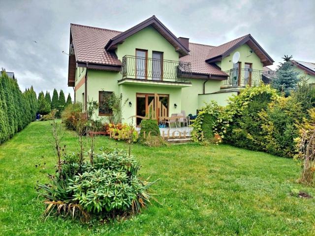 Dom na sprzedaż w Gniewino, Pomorskie