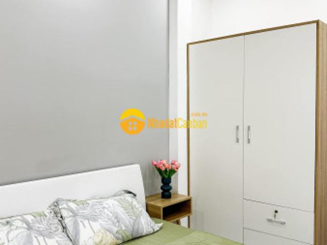 Nhà mặt phố bán
