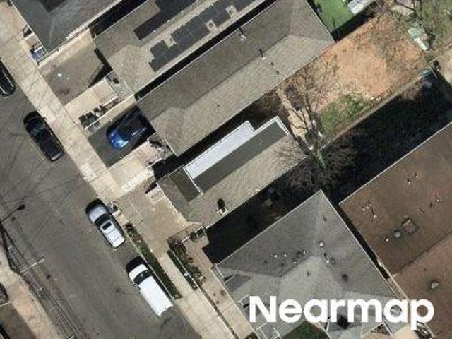 House for sale in Elizabeth, New Jersey