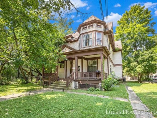 House for sale in Kalamazoo