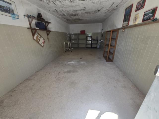 Garagem alugar em Visconde da Luz, Cascais