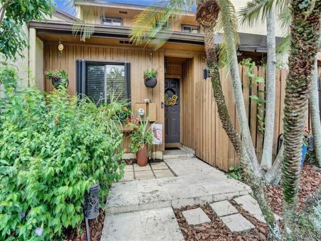 House for sale in Davie
