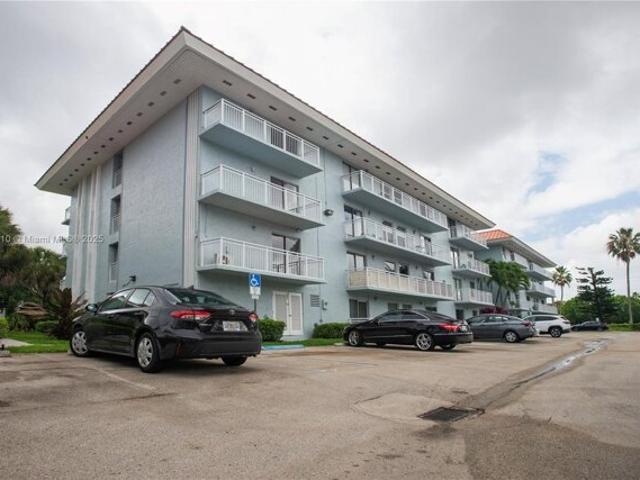 Condo for sale in Plantation