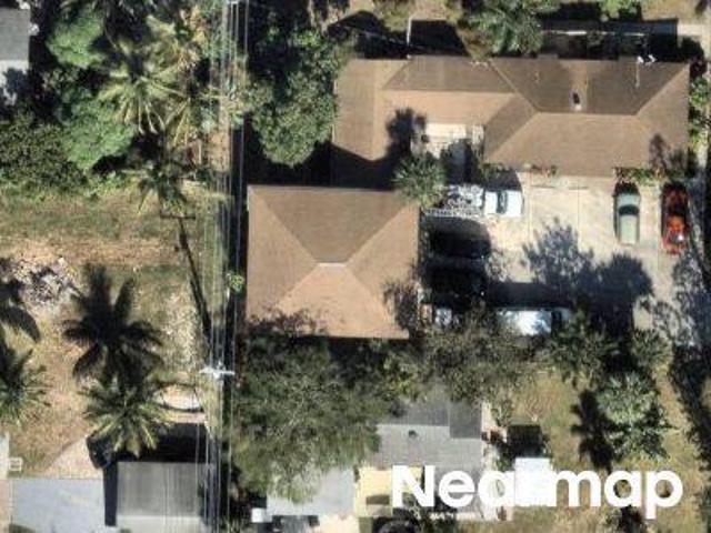 House for sale in Lake Worth