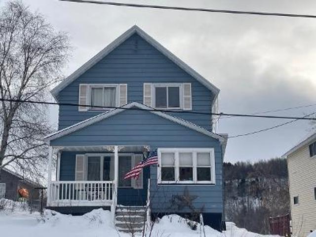 House for sale in Ishpeming, Michigan