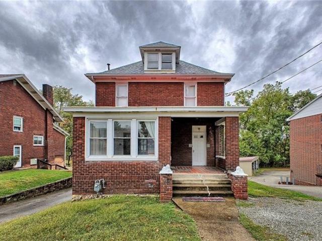 House for sale in Connellsville, Pennsylvania