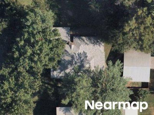 House for sale in Benton