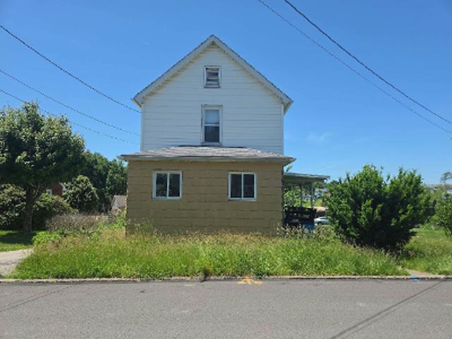 House for sale in Alverton, Pennsylvania