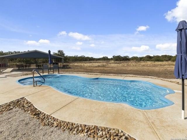 House for sale in Sabinal, Texas