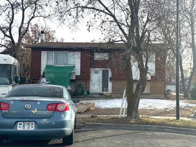 House for sale in Sandy
