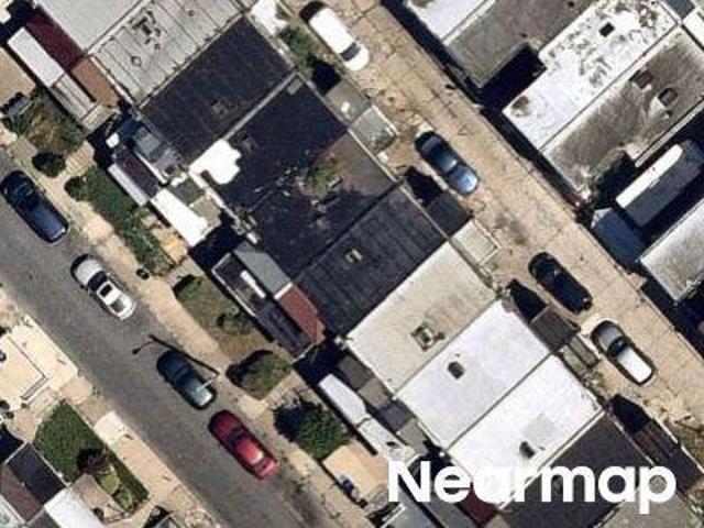 Townhouse for sale in Kingsessing, Philadelphia