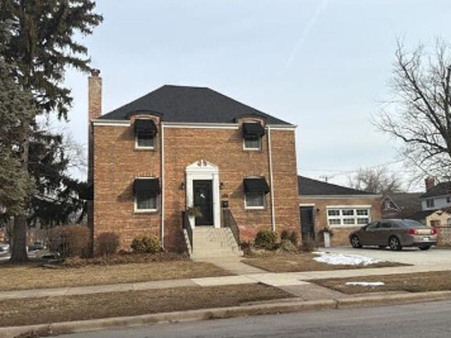 House for sale in Evergreen Park, Illinois