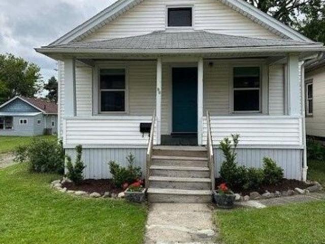 House for sale in Mount Clemens