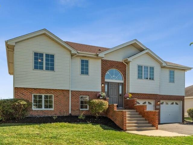 House for sale in Monee, Illinois