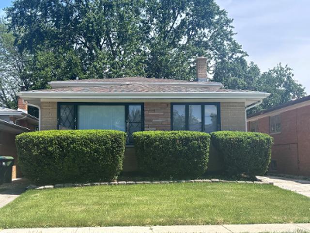 House for sale in Evergreen Park, Illinois