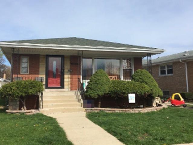 House for sale in Evergreen Park, Illinois
