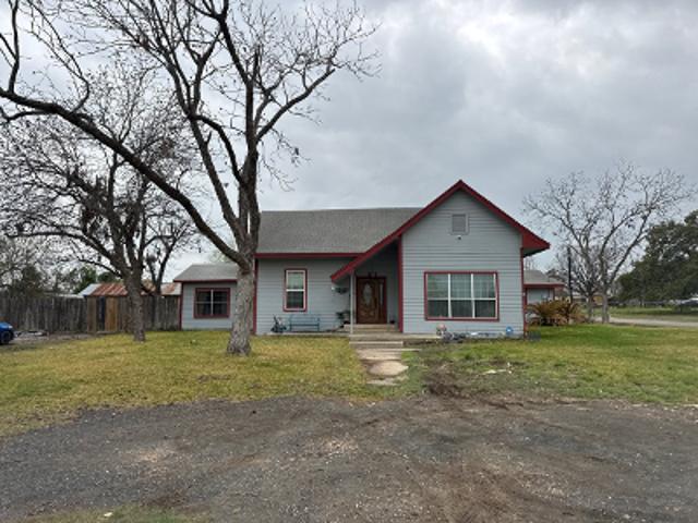 House for sale in Sabinal, Texas