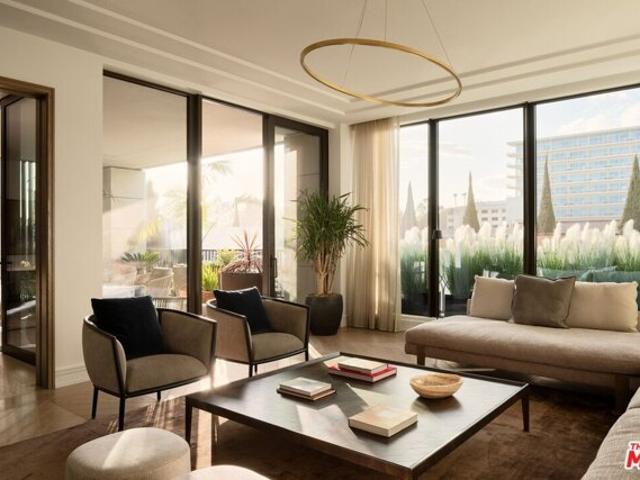 Condo for sale in Beverly Hills, California