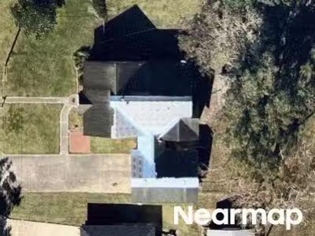 House for sale in Jennings