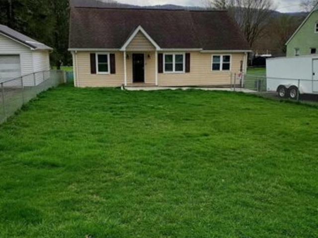 House for sale in Rainelle