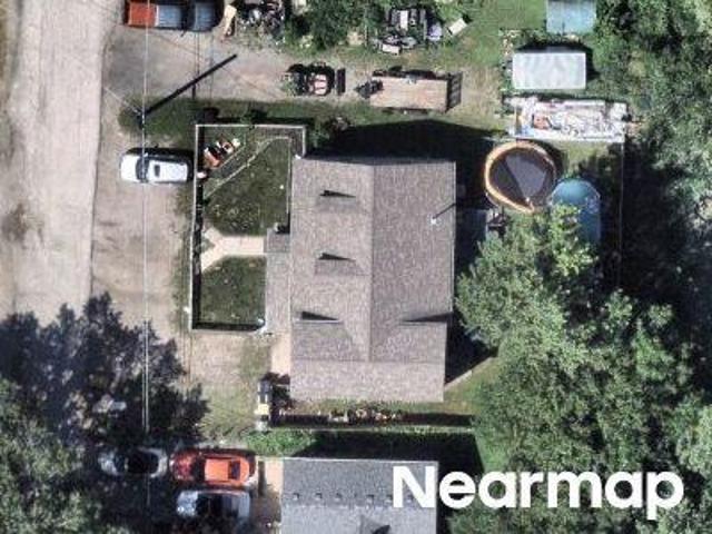 House for sale in Mchenry, Illinois