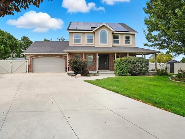 House for sale in Saratoga Springs, New York