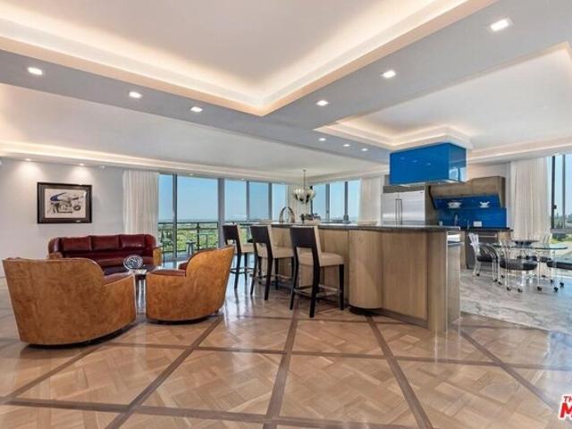 Condo for sale in Beverly Hills, California