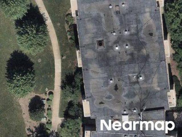 Property for sale in Highland Hills, Lombard