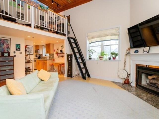 Condo for sale in Oakdale, Dedham