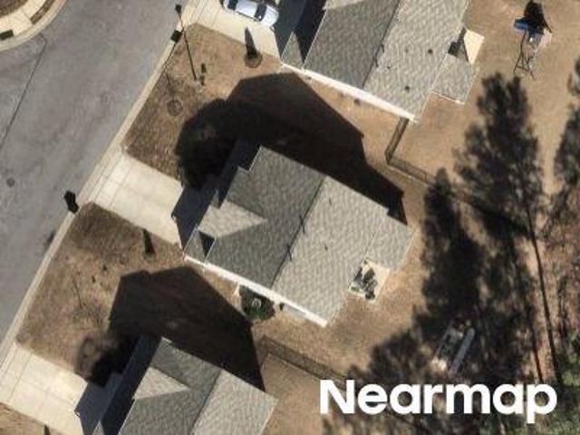 House for sale in Clayton