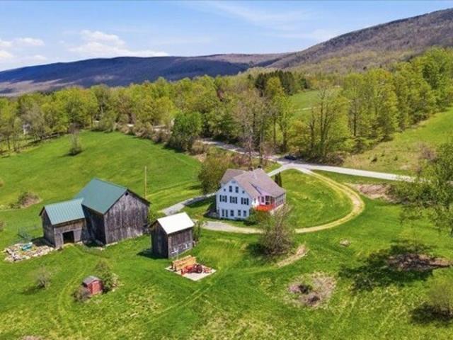 House for sale in Pownal, Bennington