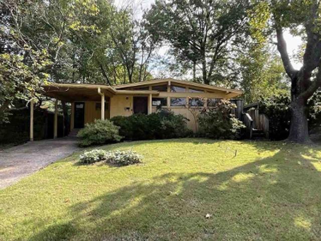 House for sale in Carbondale, Illinois