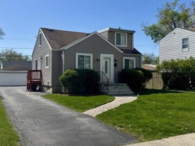House for sale in Broadview