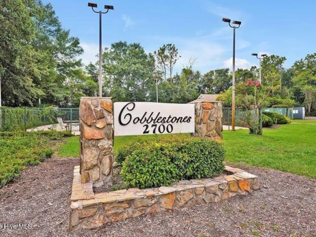 Condo for sale in Wilmington Condo for sale in Wilmington