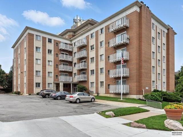 Condo for sale in Omaha