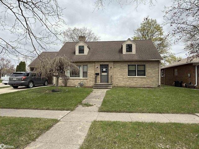 House for sale in Clear Lake, Iowa