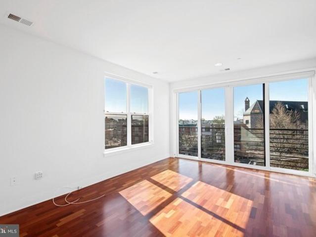 Condo for sale in Philadelphia