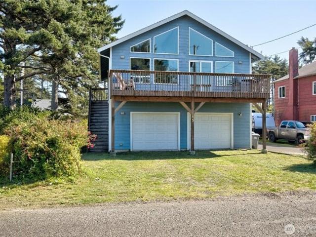 House for sale in Moclips, Washington