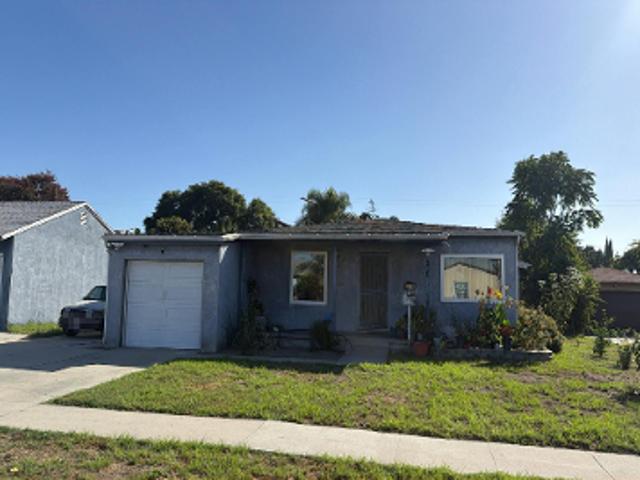 House for sale in East Compton, Compton