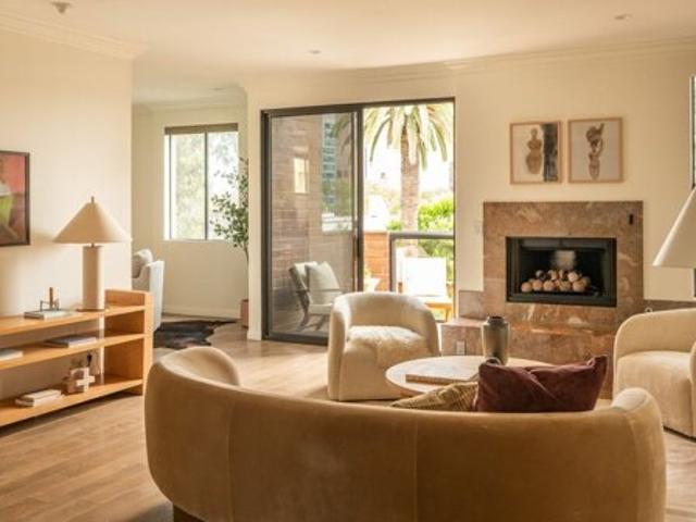 Condo for sale in Beverly Hills, California