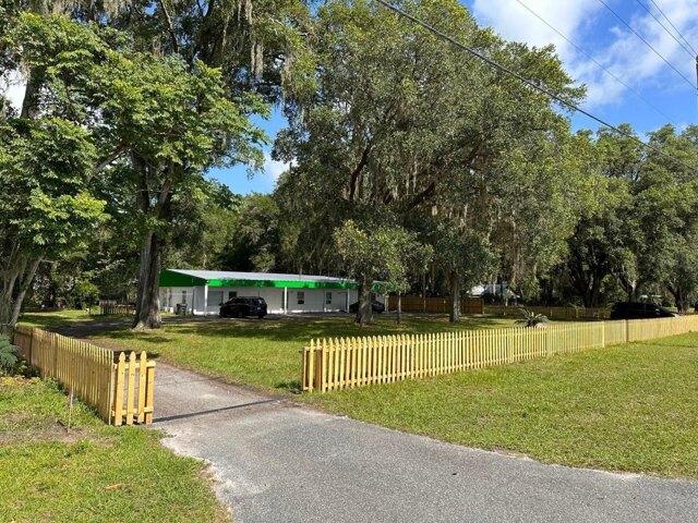 House for sale in Bushnell
