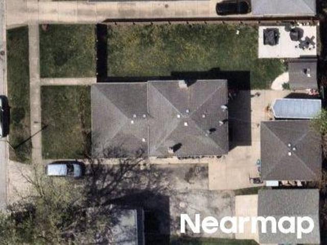 House for sale in Evergreen Park, Illinois