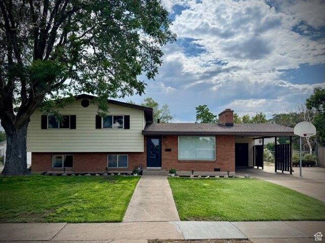 House for sale in Roy, Utah