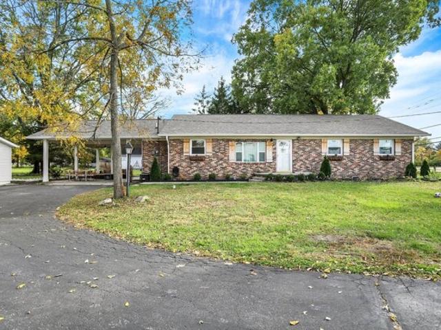 House for sale in New Palestine, Indiana