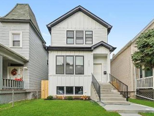 House for sale in Chicago, Illinois