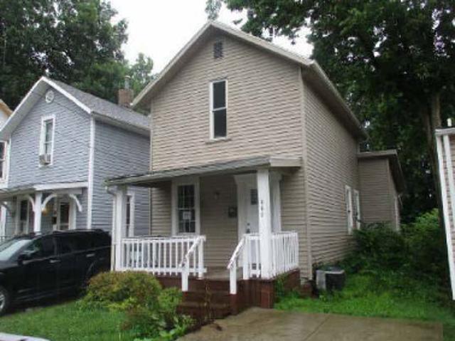 House for sale in Urbana Monument Square Historic District, Urbana