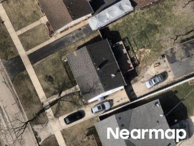 House for sale in Des Plaines, Illinois
