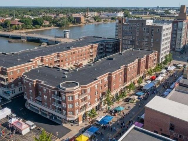 Condo for sale in Green Bay